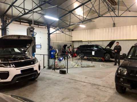 Garage pour révision et entretien de voiture à Roanne 